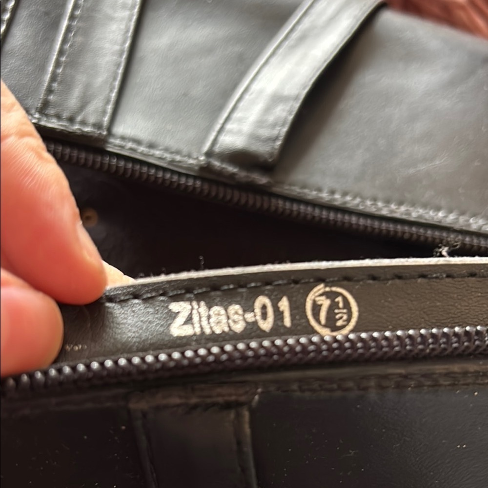 Mi.iM Black Glossy Winter Rain Boots - Picture 7 of 9